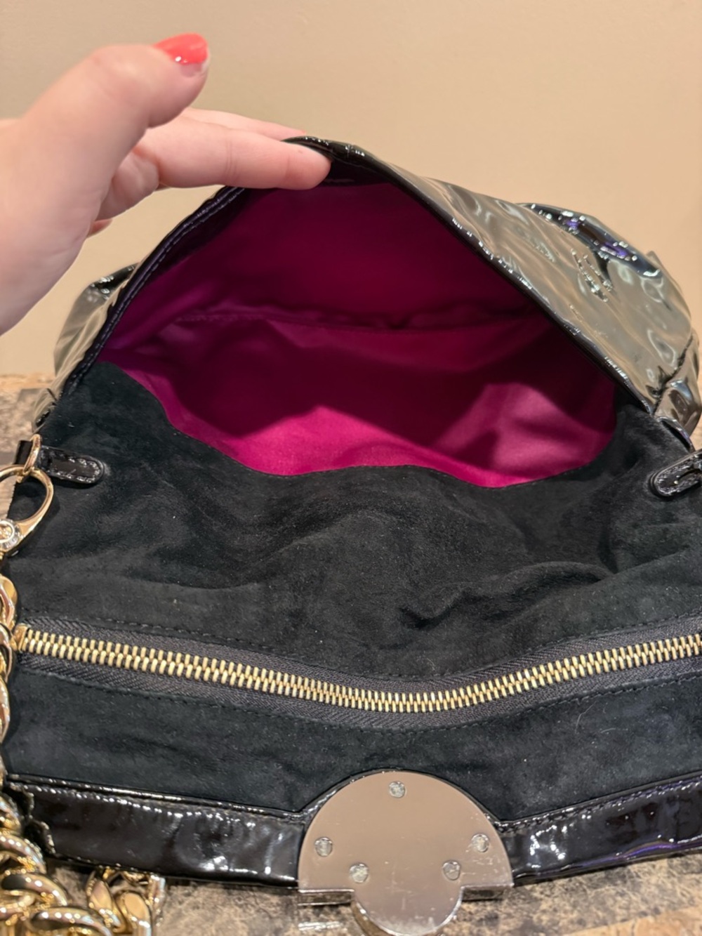 ❌SOLD❌Henri Bendel Black Patent Leather Pleated Shoulder Bag / Clutch RARE - Picture 11 of 16